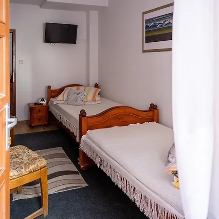 Apartament 2- Postelova Izba S Kupelnou Emka V *