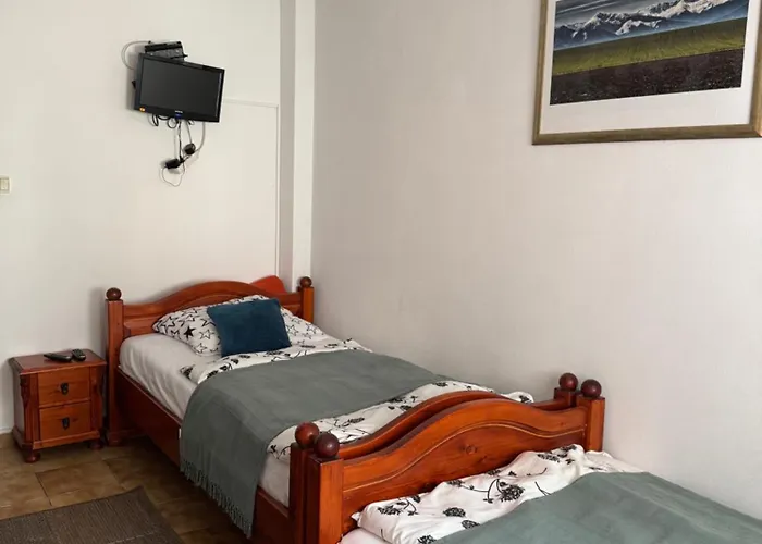 2- Postelova Izba S Kupelnou Emka V Trstená